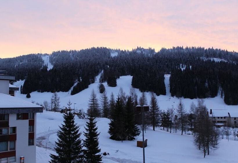 リゾートホテル Village Vacances Station Les Rousses