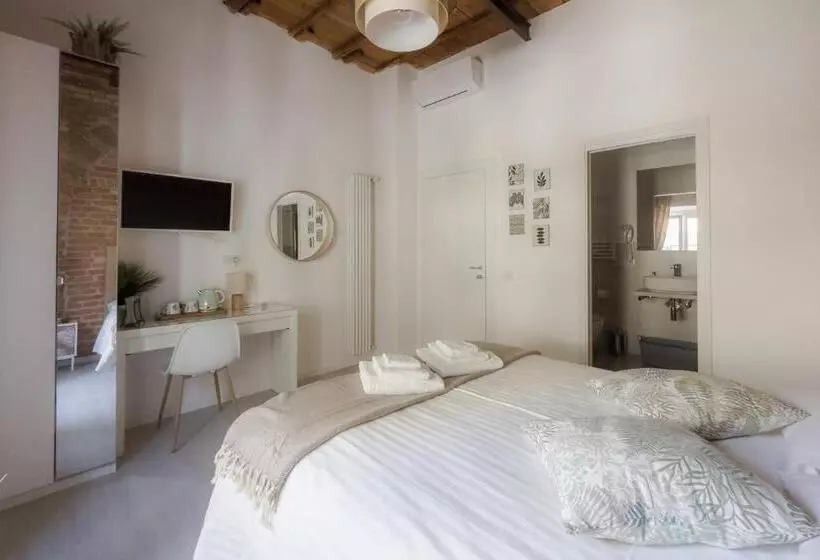 تختخواب و صبحانه White Ostilia Guesthouse