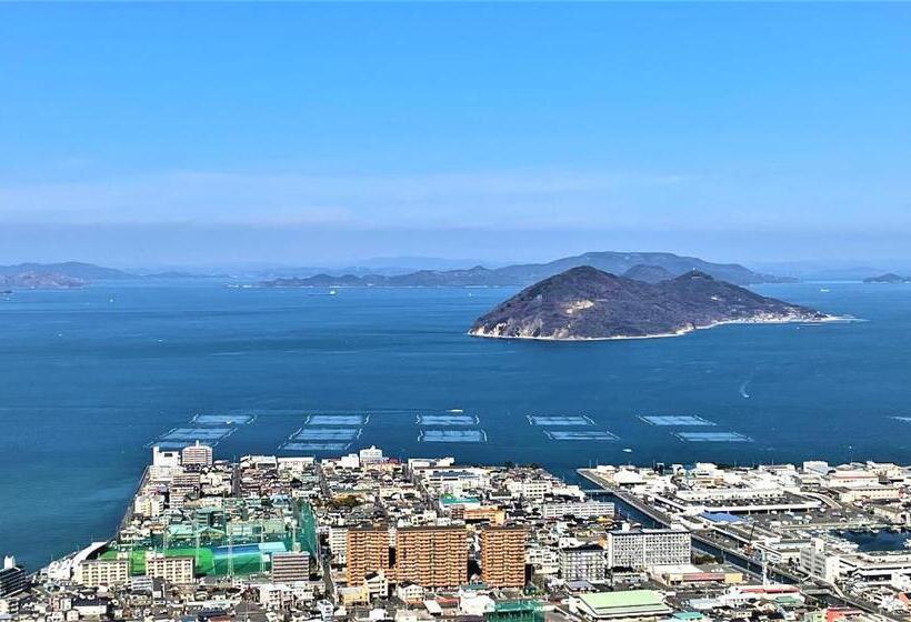 فندق صغير Takamatsuguesthouse Akane