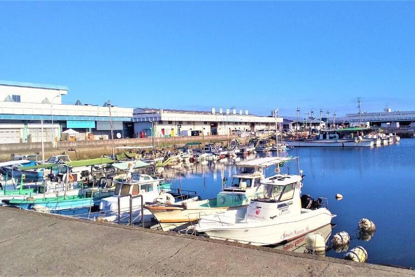 فندق صغير Takamatsuguesthouse Akane