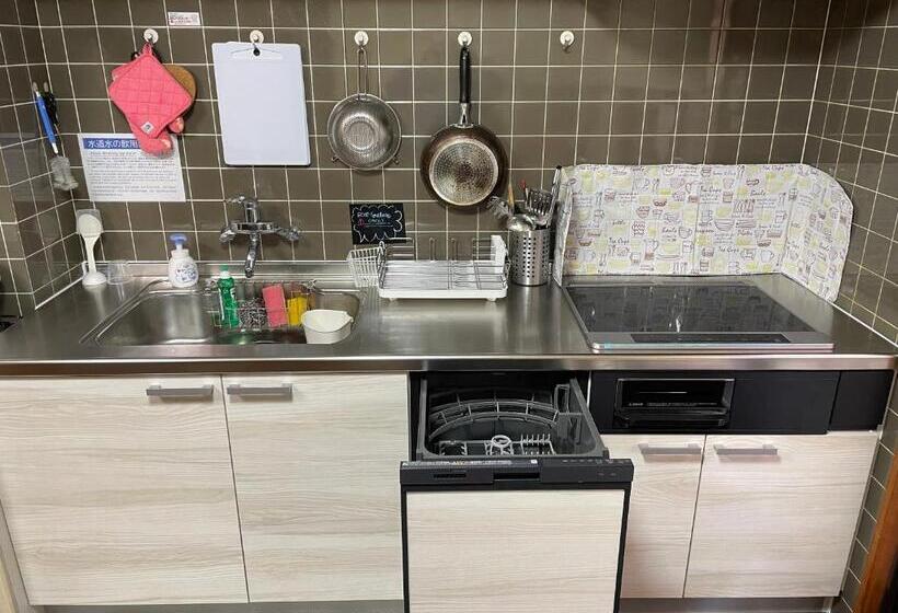 فندق صغير Takamatsuguesthouse Akane