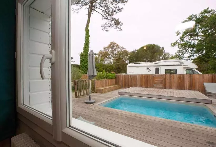 ベッドアンドブレックファースト Board 'n Breakfast