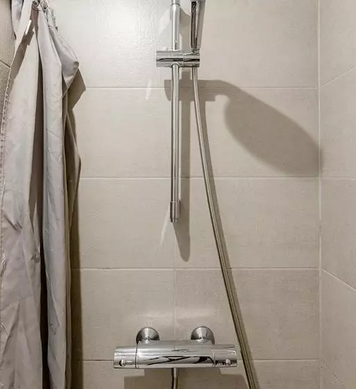 ベッドアンドブレックファースト Board 'n Breakfast