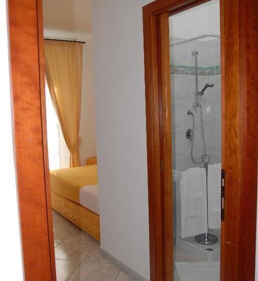 ホテル Il Cinghialetto