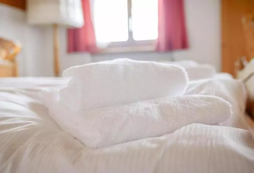 Hotelli Postigliun Sedrun 24 7 Self Checkin