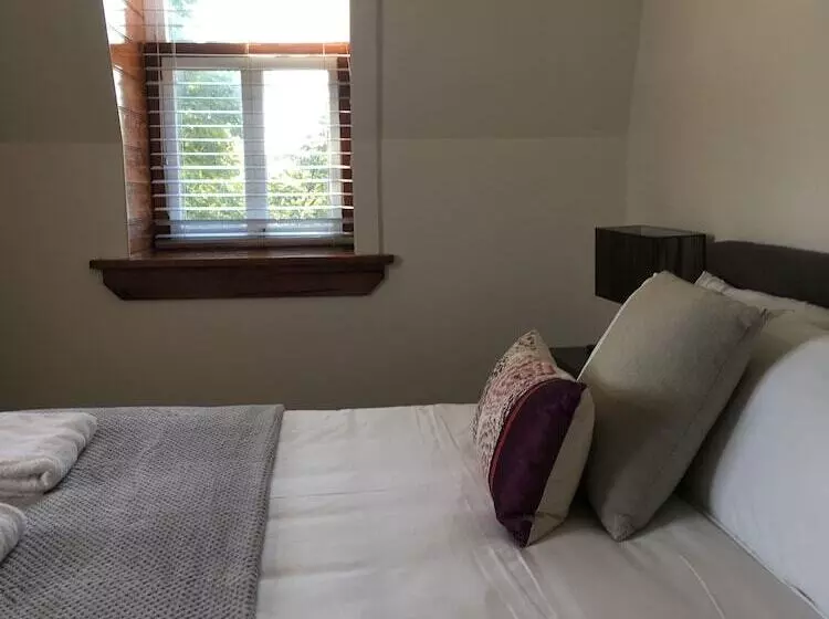 Grand Hotel Healesville