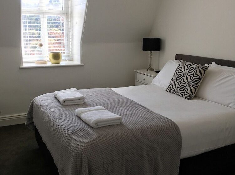 Grand Hotel Healesville