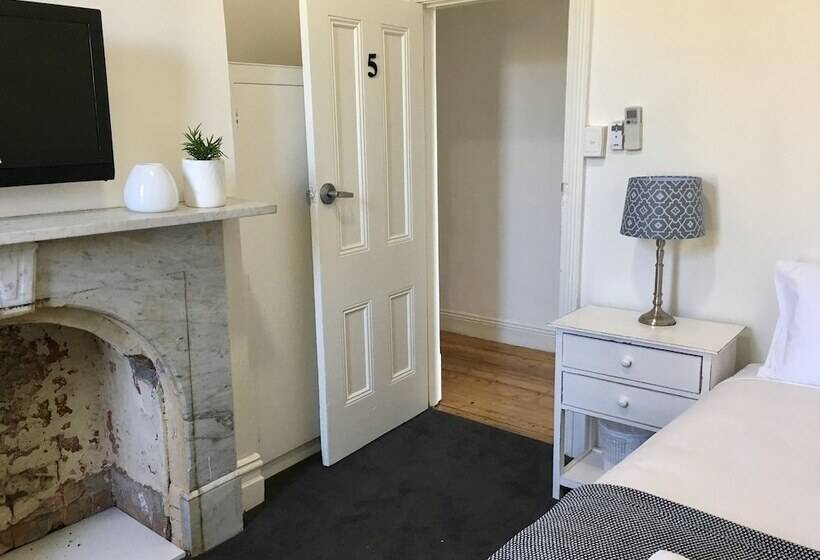 Grand Hotel Healesville