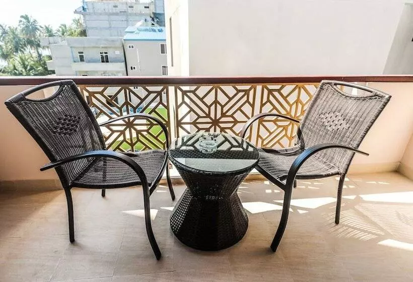 Triton Beach Hotel & Spa