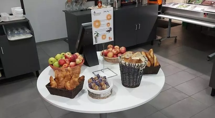 Auberge Des Remparts