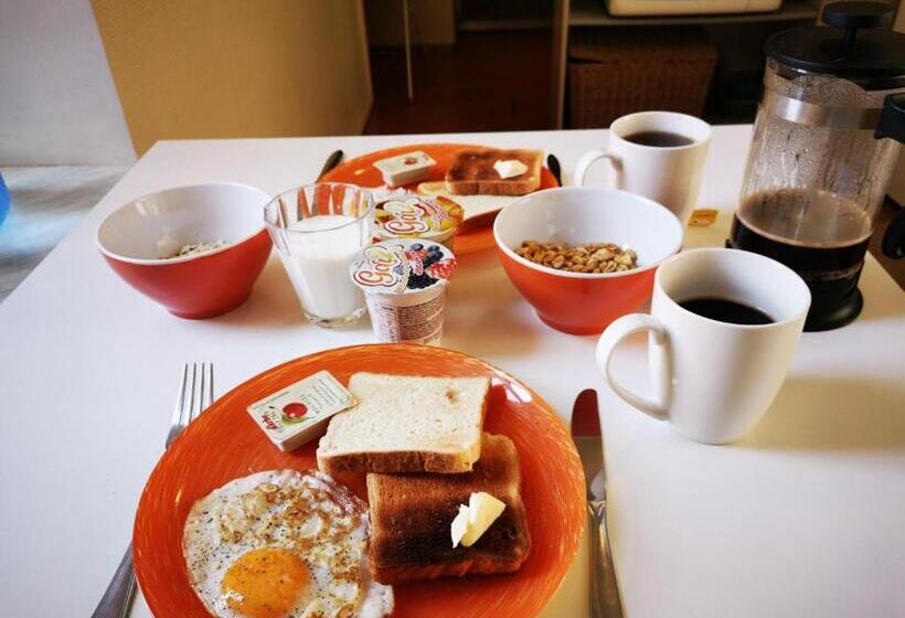 تختخواب و صبحانه Amber Private Rooms