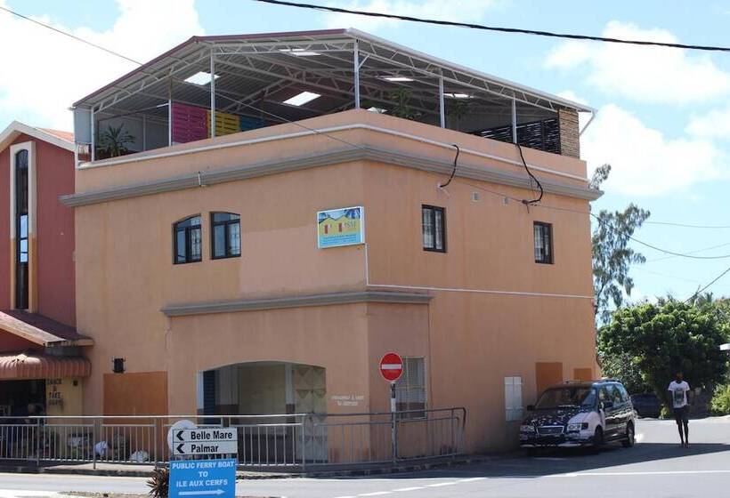 تختخواب و صبحانه Sm Lodge Mauritius