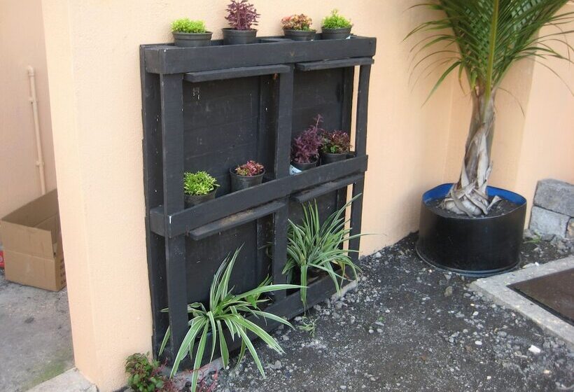 تختخواب و صبحانه Sm Lodge Mauritius