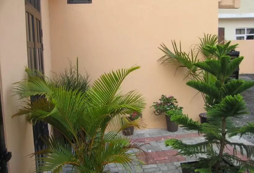 تختخواب و صبحانه Sm Lodge Mauritius