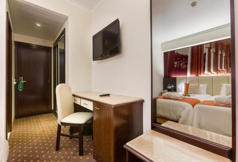 هتل Avenida De Fatima