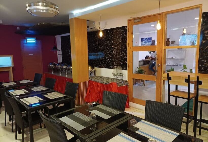 هتل Beach Grand & Spa Premium