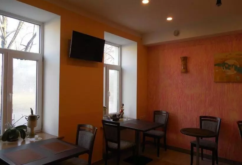 هتل Gogol Park Rooms