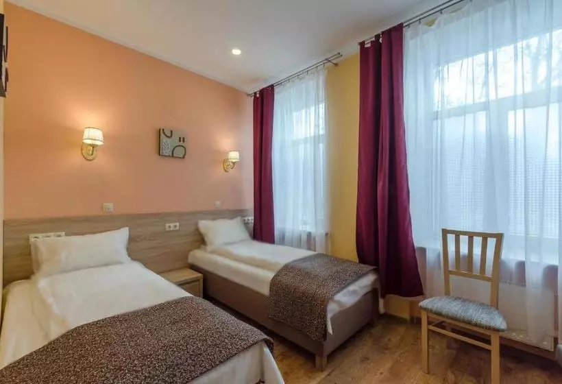 هتل Gogol Park Rooms