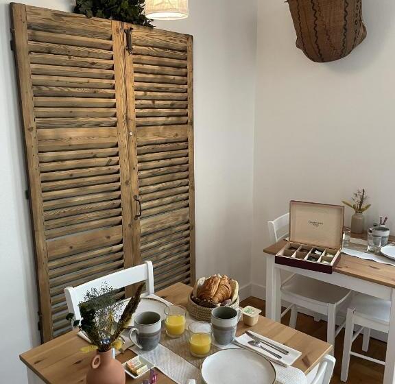 Le Trouville   Hotel De Charme