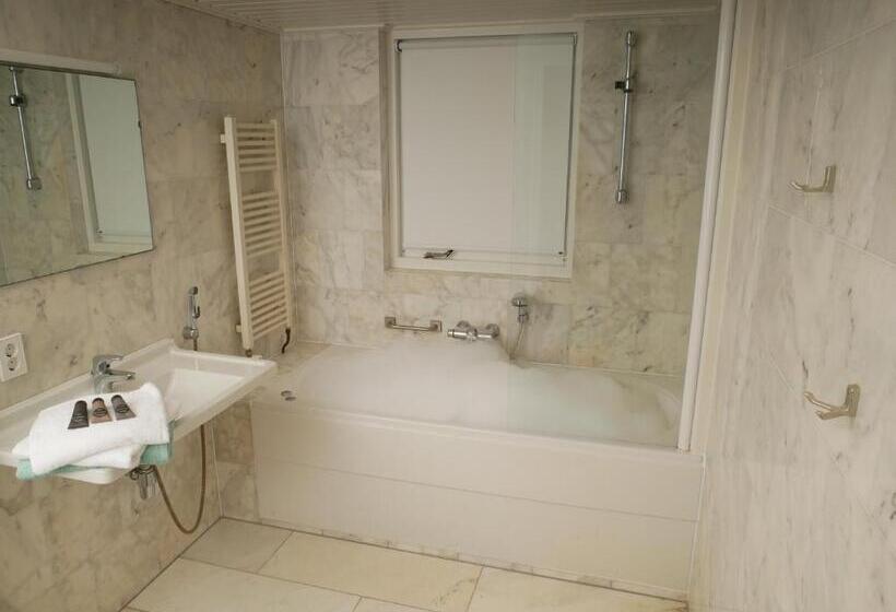 ホテル Huize De Duinen