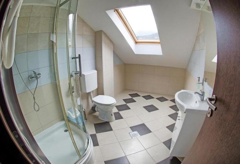 ホテル Konak Konjic