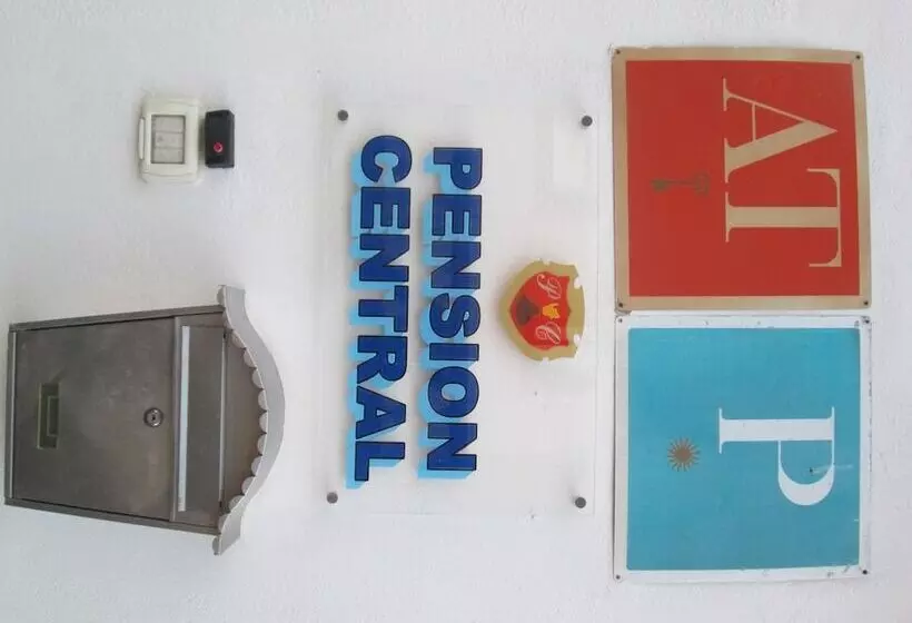 Hotelli La Palma Hostel By Pension Central