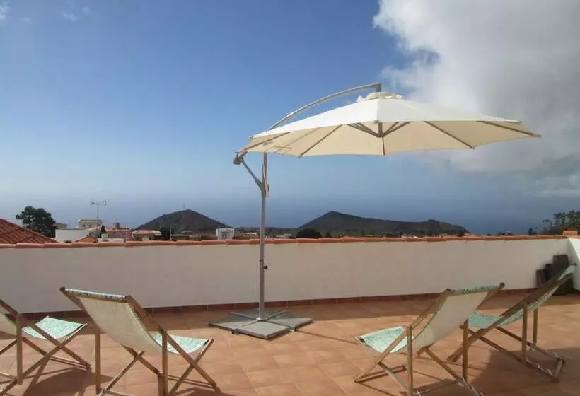 Hotelli La Palma Hostel By Pension Central