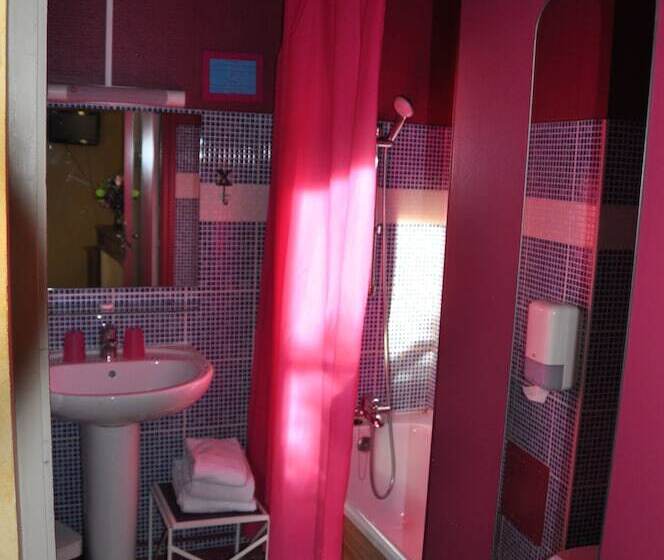 هتل Le Vieux Carre