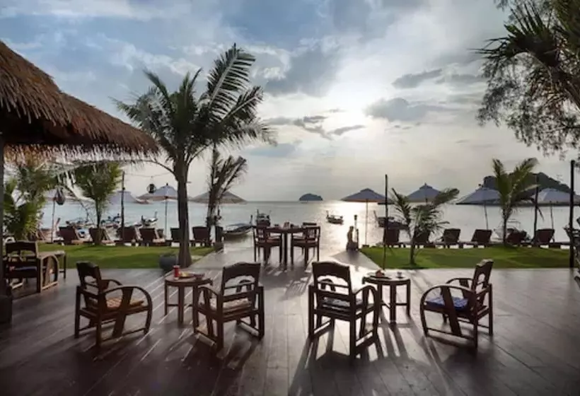 ホテル Mali Resort Sunrise Beach