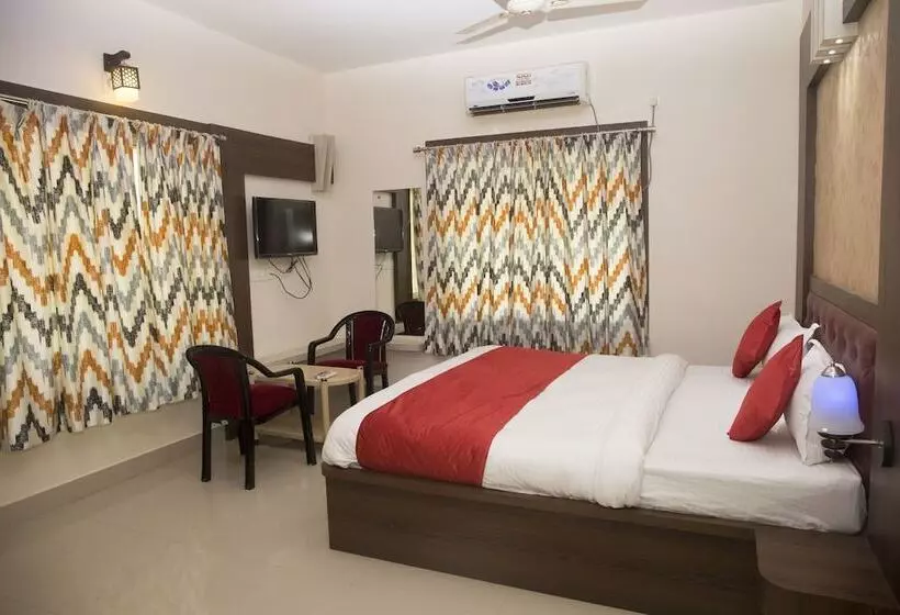 ホテル Oyo 3904 Home Stay Tara Palace