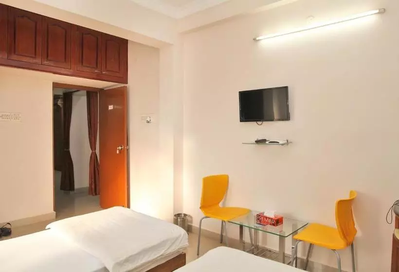 هتل Capital O J2 Service Appartment