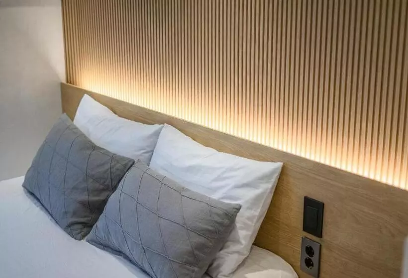 پانسیون Myeongdong Artmonstay
