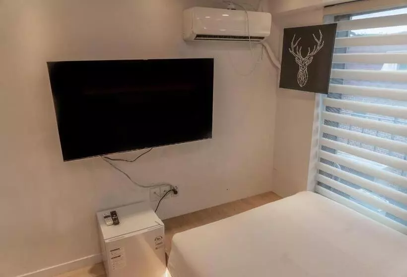 پانسیون Myeongdong Artmonstay