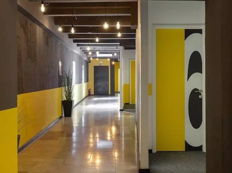 تختخواب و صبحانه Bohemian Garni  Skadarlija