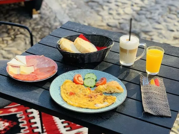 تختخواب و صبحانه Bohemian Garni  Skadarlija