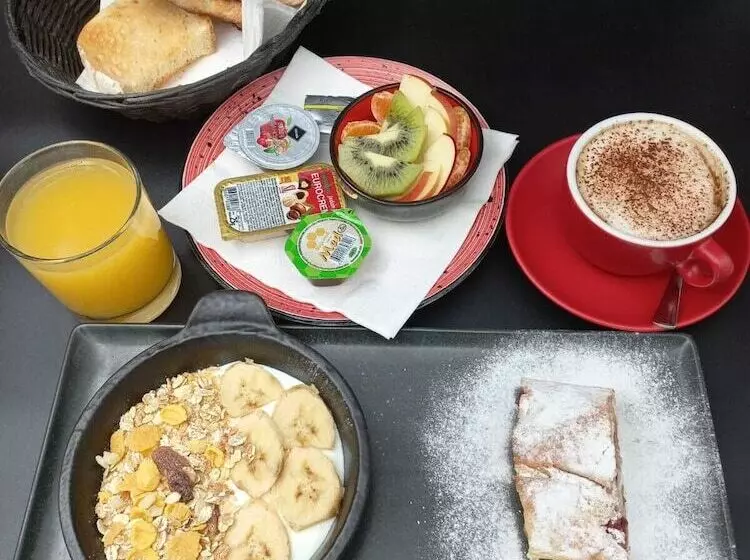 تختخواب و صبحانه Bohemian Garni  Skadarlija