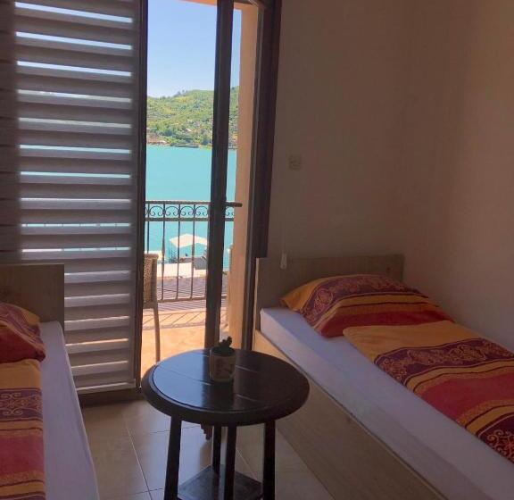 تختخواب و صبحانه Pansion Asim