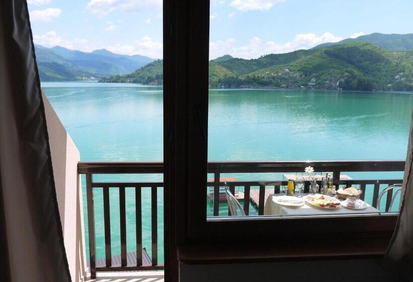 تختخواب و صبحانه Pansion Asim