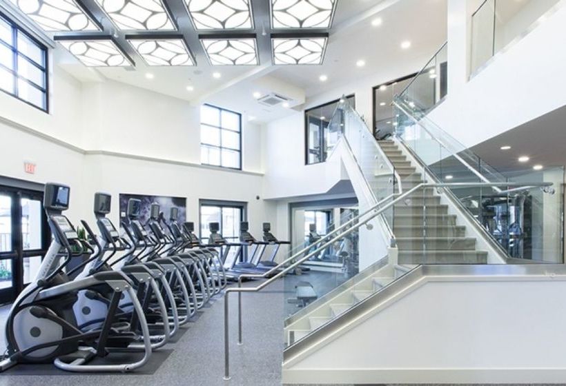 Global Luxury Suites At Epic Way