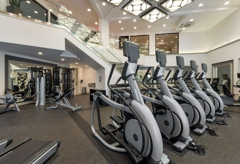 Global Luxury Suites At Epic Way