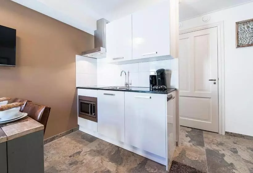 ホテル Plantage Garden Apartments