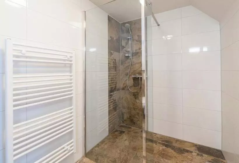 ホテル Plantage Garden Apartments