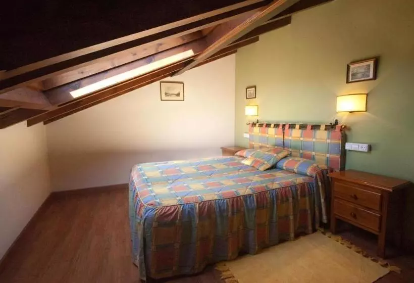 هتل Apartamentos El Cueto De Los Collado