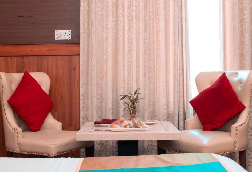 هتل The Fern Residency Katra