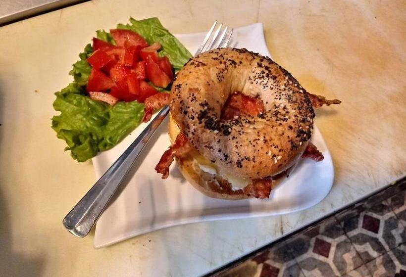 Отель Gatto Blanco Party