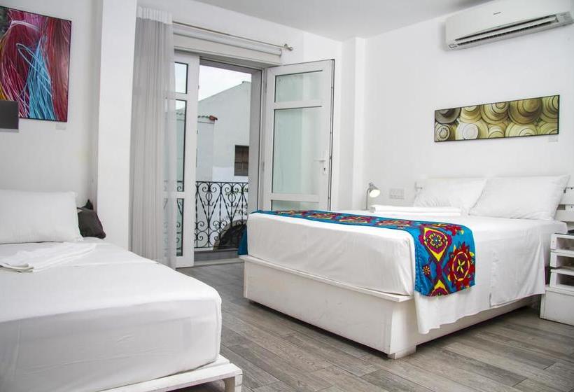 Отель Gatto Blanco Party