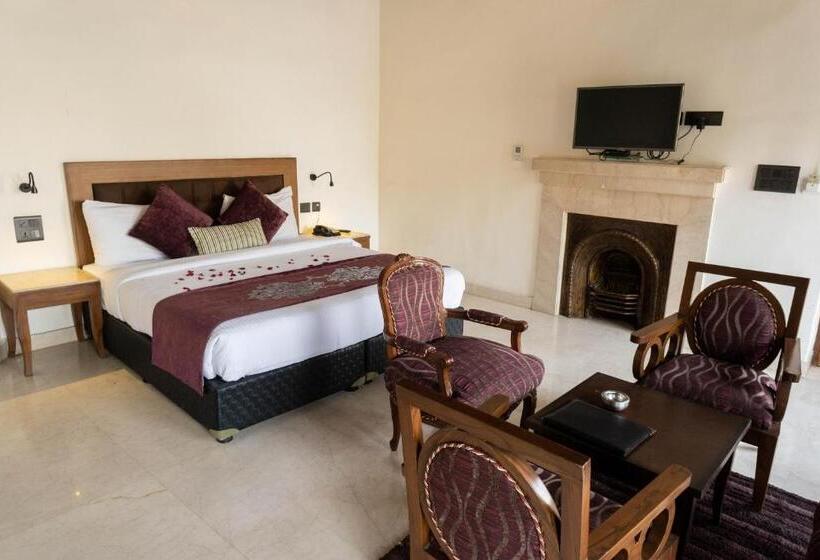 בית מלון כפרי Green Castle