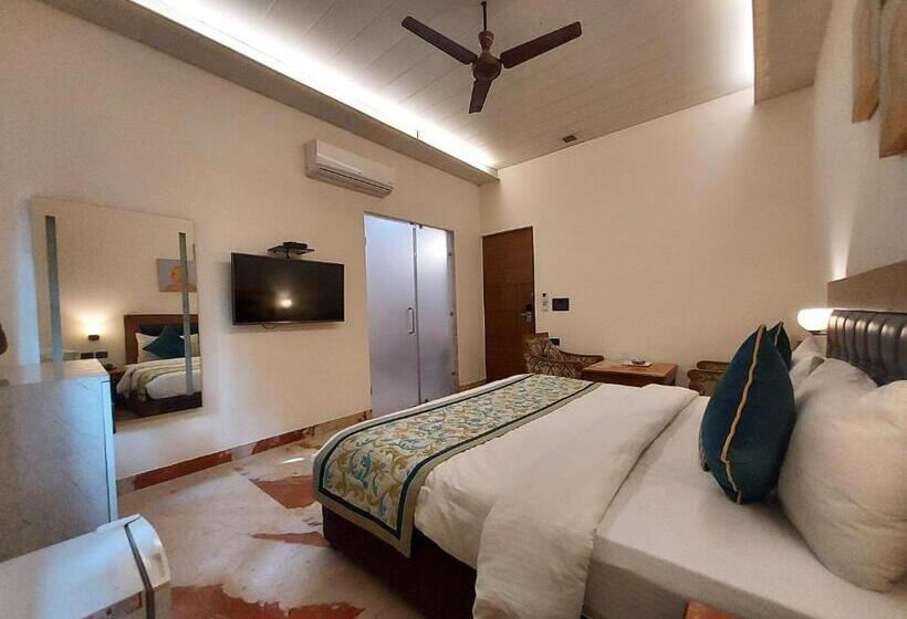 בית מלון כפרי Green Castle