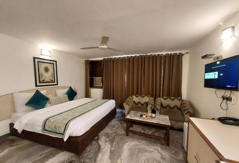 בית מלון כפרי Green Castle