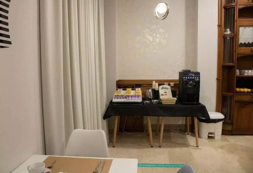 هتل Hostal Alda Rio Duero